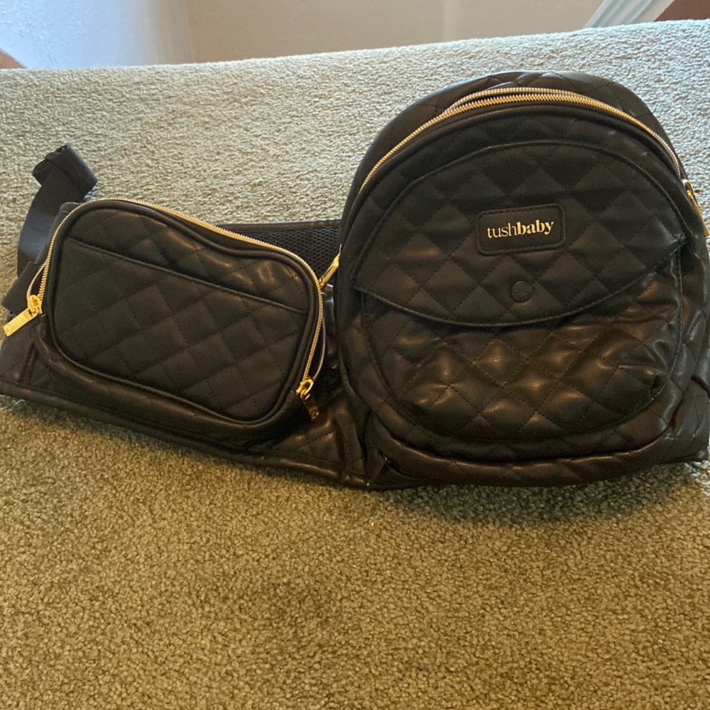 Tush baby hip pack
